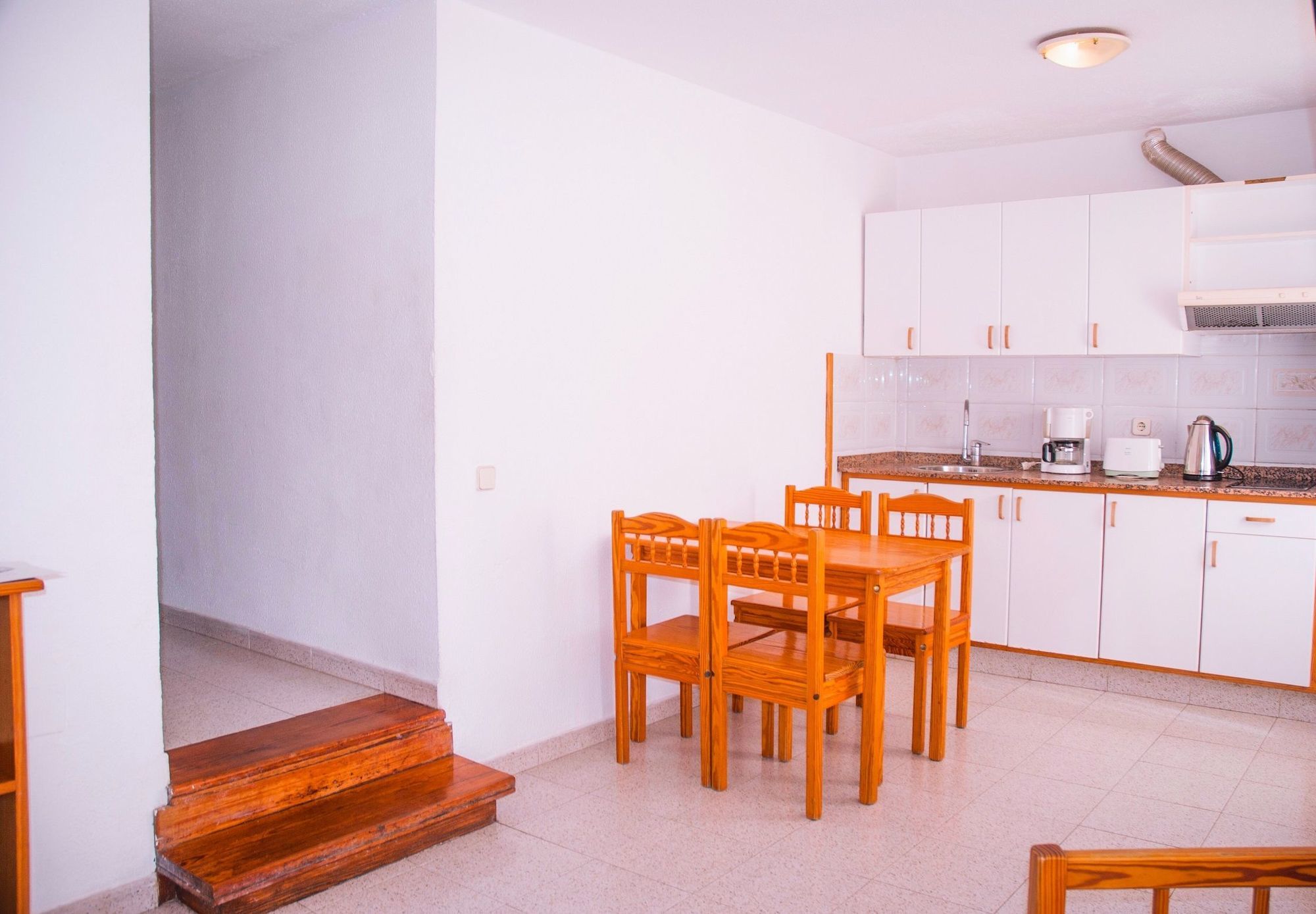 Apartamentos Tamaran بلايا ديل إنغلز المظهر الخارجي الصورة