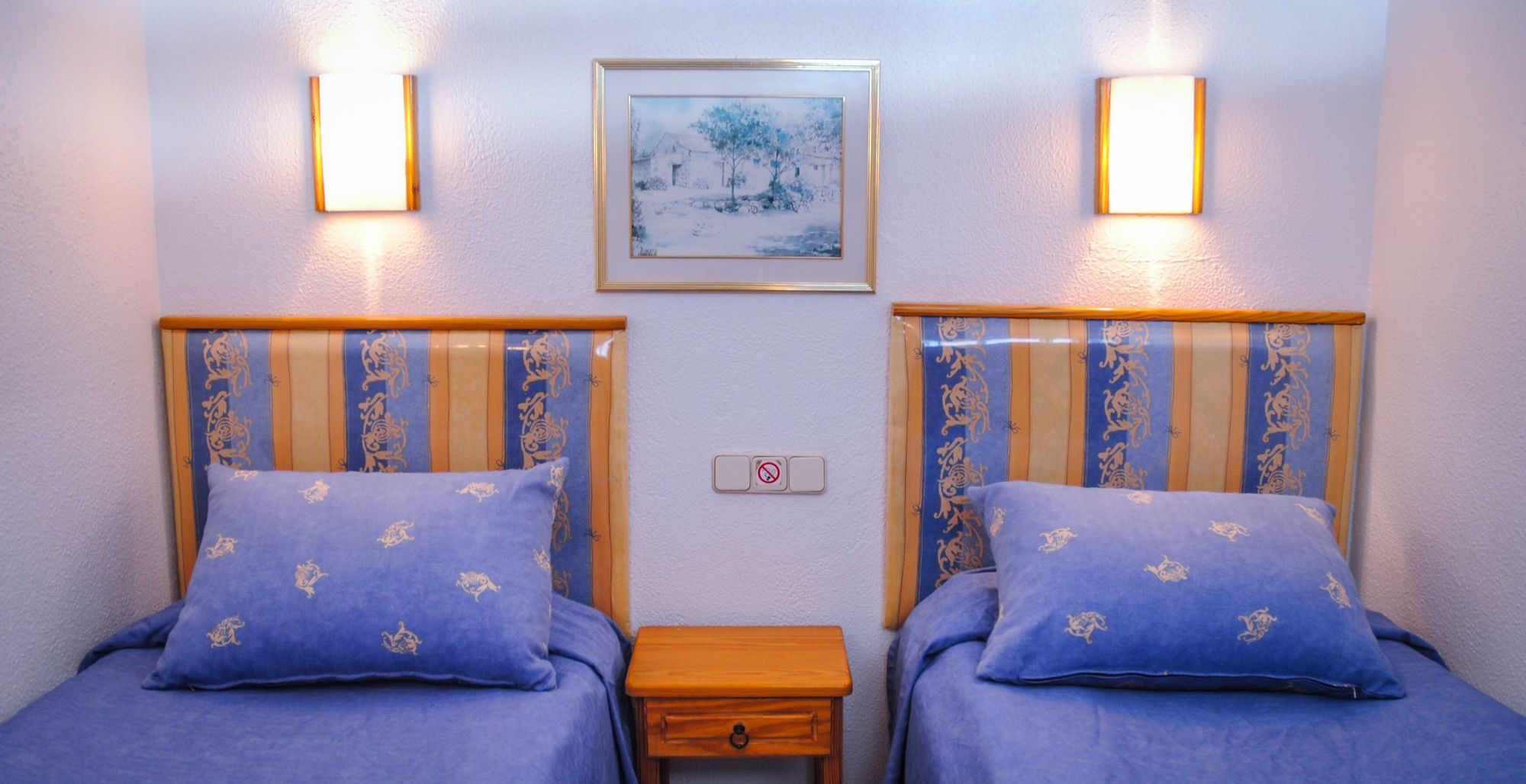 Apartamentos Tamaran بلايا ديل إنغلز المظهر الخارجي الصورة